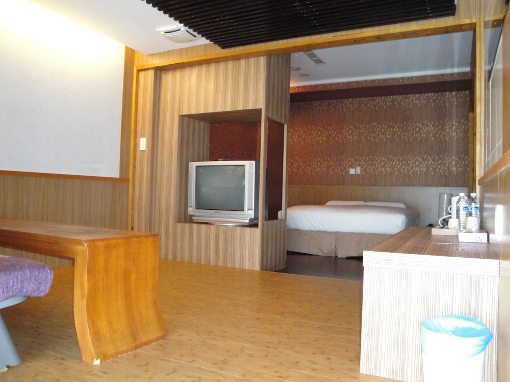 wulai sunglyu spring resort