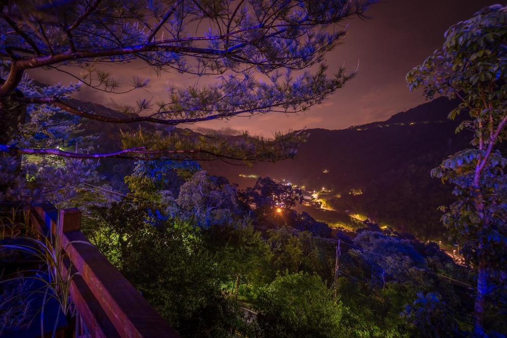 wulai sunglyu spring resort