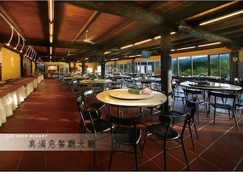 the deer resort