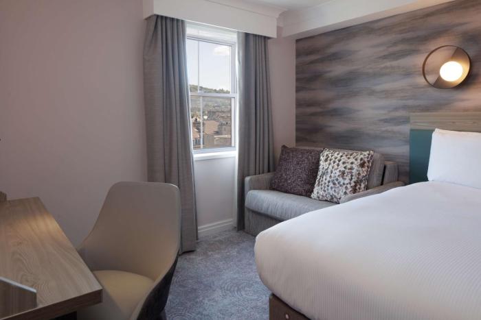 doubletree by hilton bath