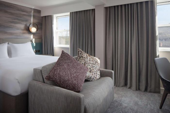 doubletree by hilton bath