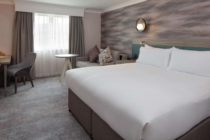 doubletree by hilton bath