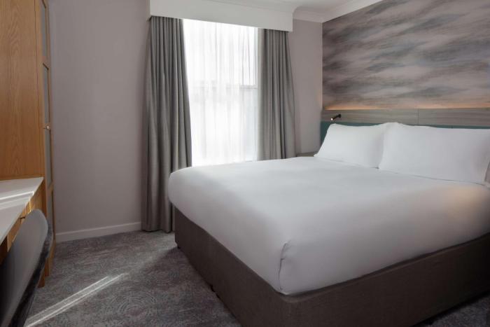 doubletree by hilton bath