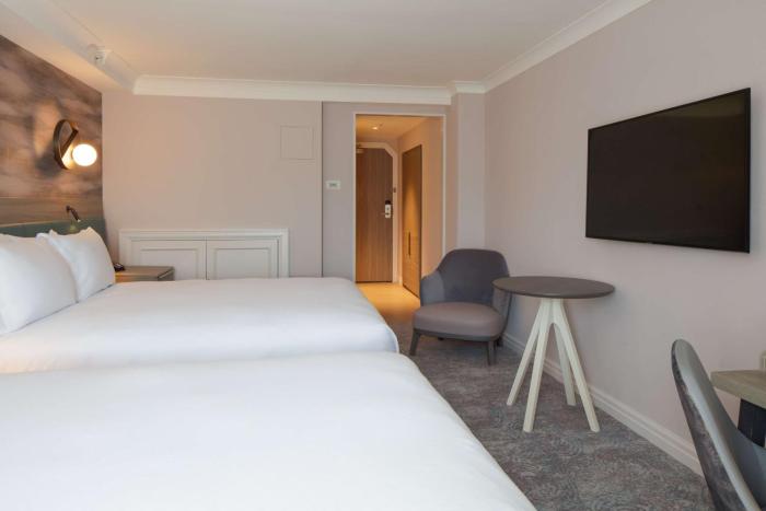 doubletree by hilton bath
