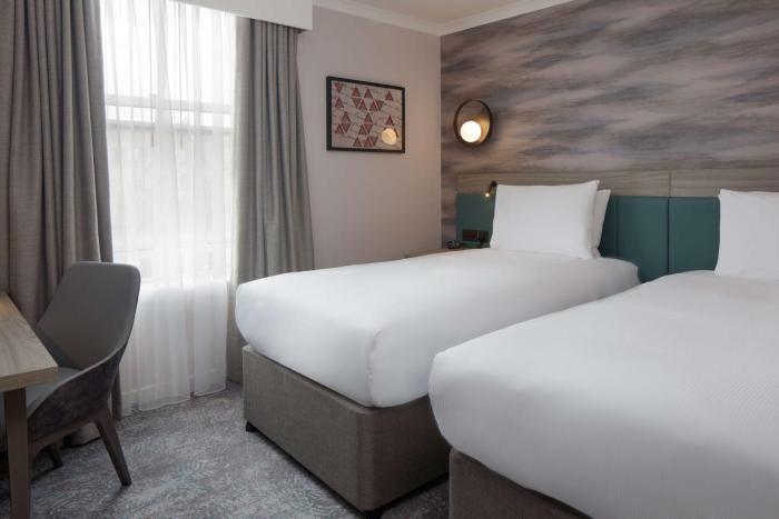 doubletree by hilton bath