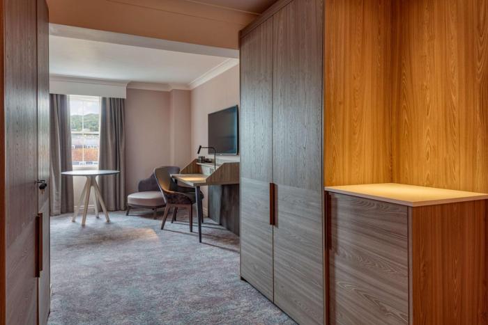 doubletree by hilton bath