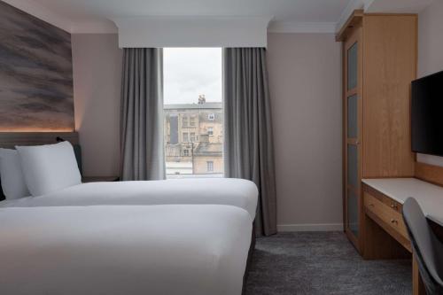 doubletree by hilton bath