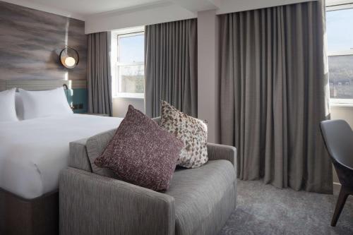 doubletree by hilton bath
