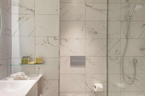 doubletree by hilton bath