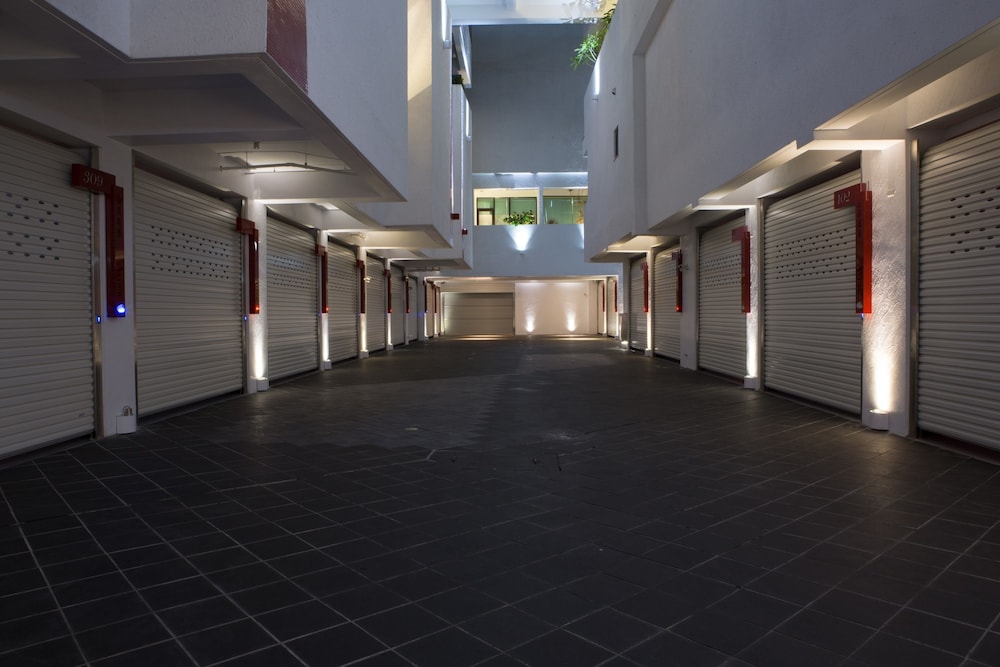 all ur boutique motel hua lian branch