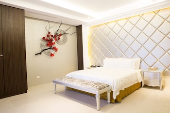 all ur boutique motel hua lian branch