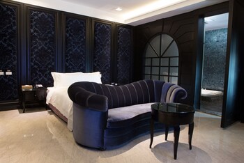 all ur boutique motel hua lian branch