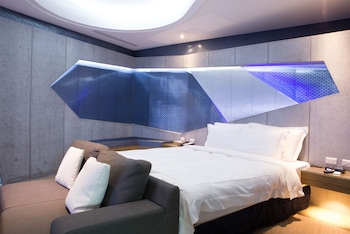 all ur boutique motel hua lian branch