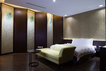 all ur boutique motel hua lian branch