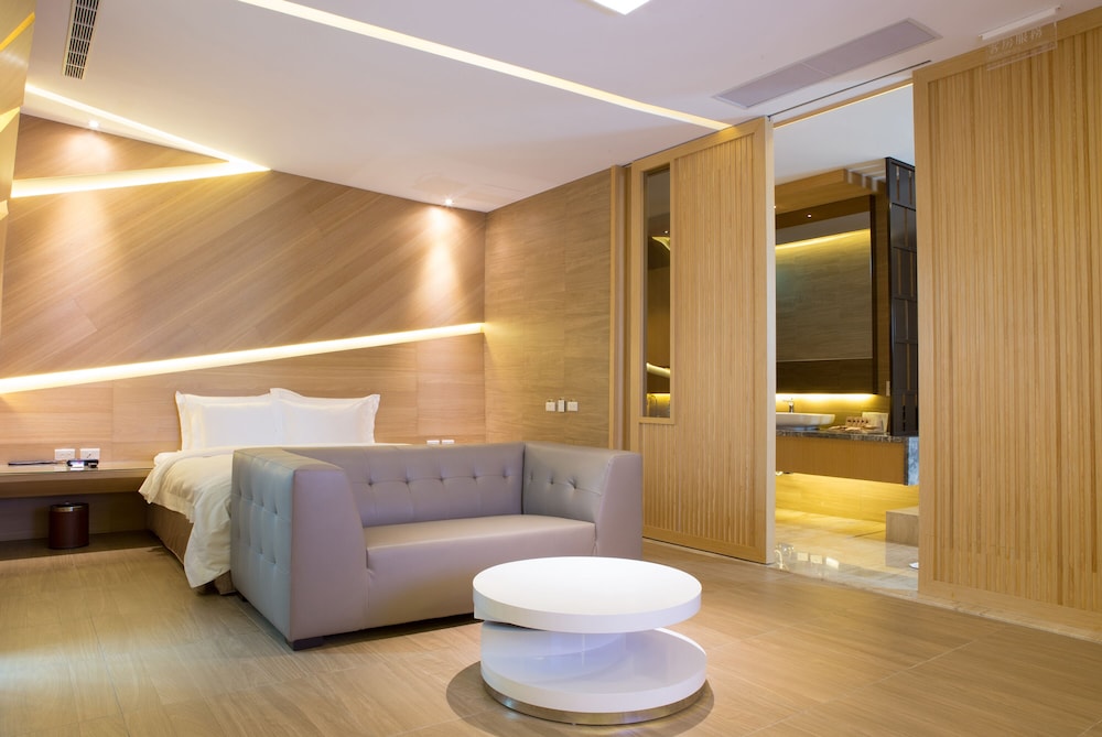 all ur boutique motel hua lian branch