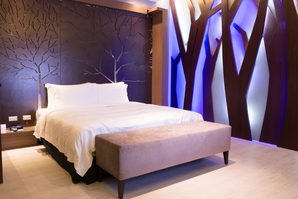 all ur boutique motel hua lian branch