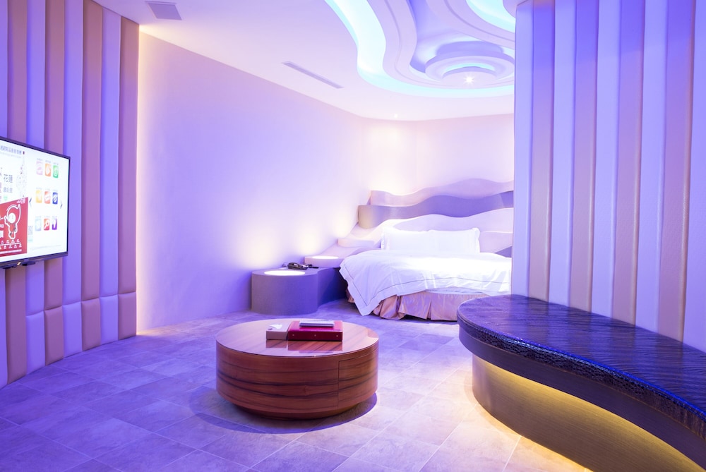 all ur boutique motel hua lian branch