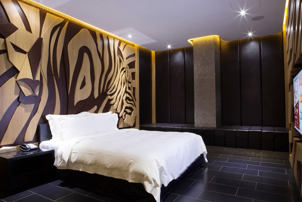 all ur boutique motel hua lian branch