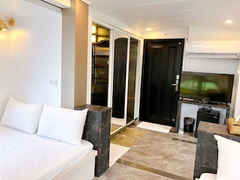 artisan hostel