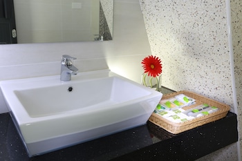 artisan hostel