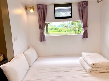 artisan hostel