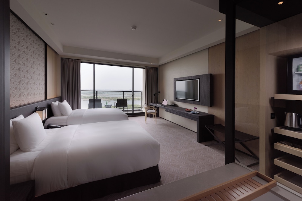 crowne plaza tainan by ihg