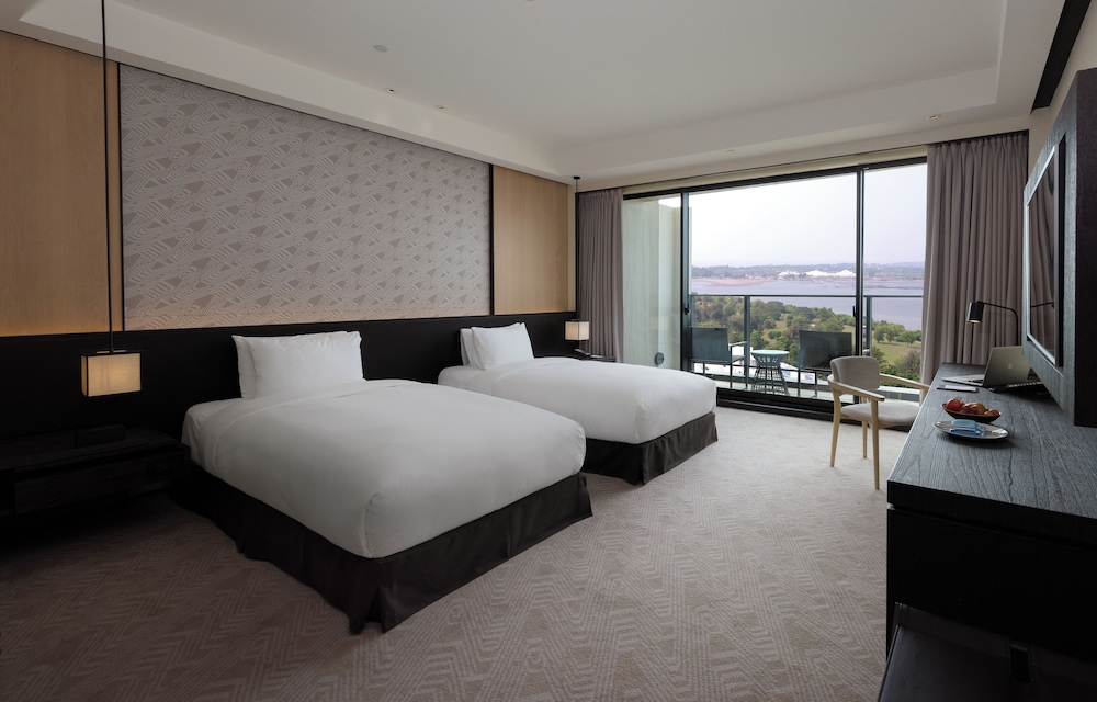 crowne plaza tainan by ihg