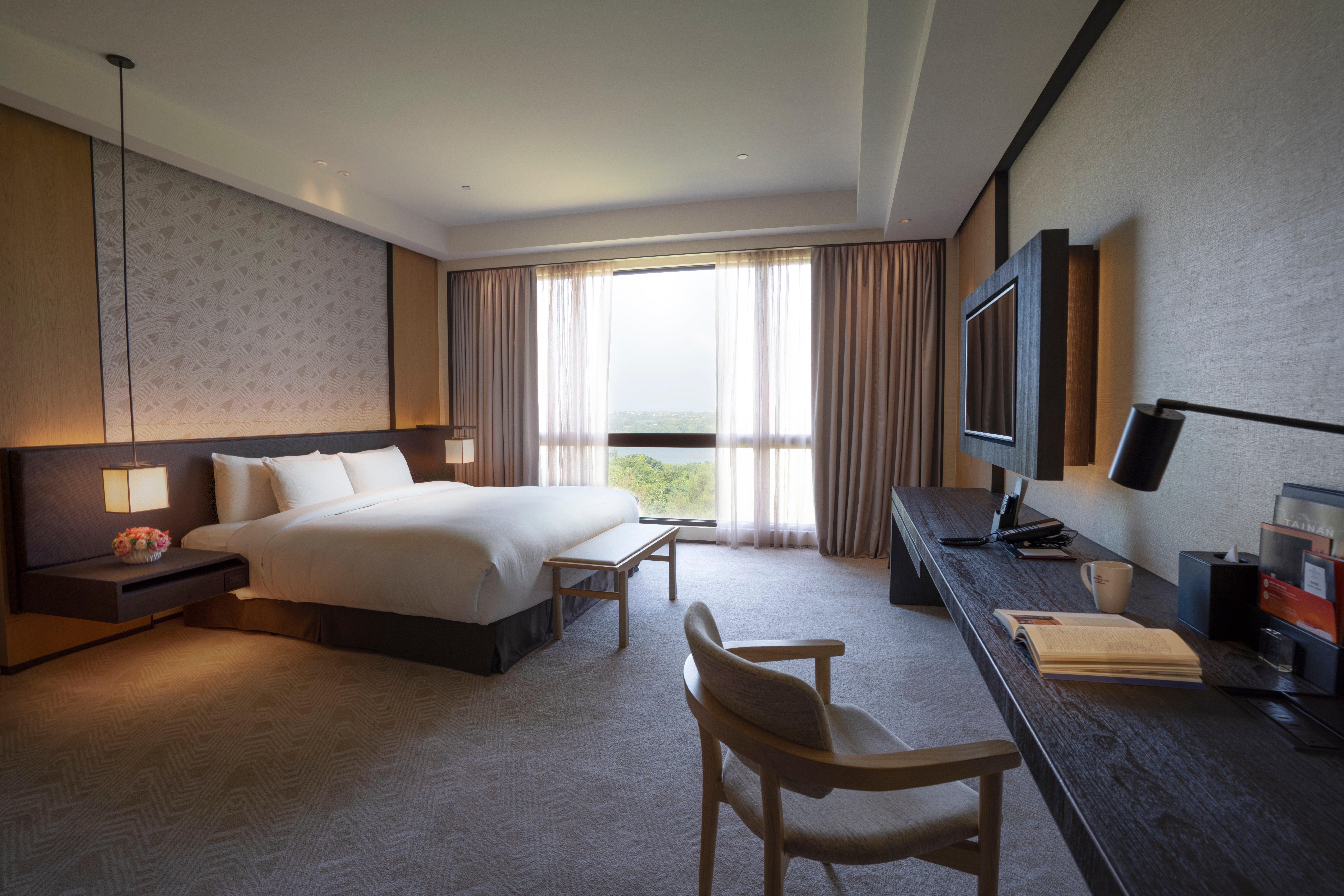 crowne plaza tainan by ihg