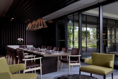 crowne plaza tainan by ihg