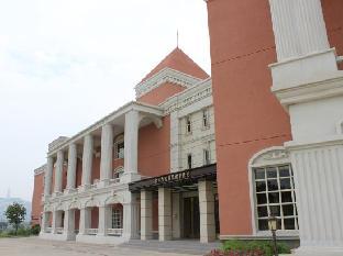 the treasure land resort hotel