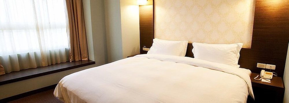 the treasure land resort hotel
