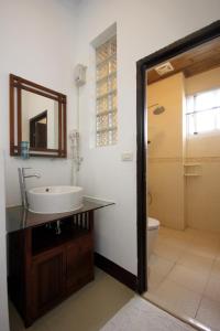 nunu haus guest house