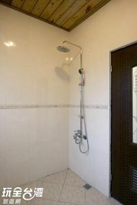 nunu haus guest house