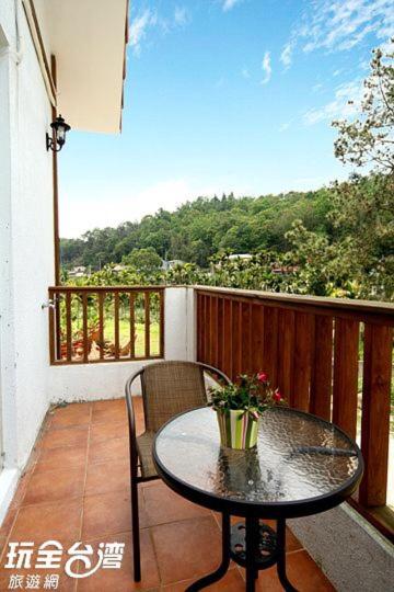 nunu haus guest house