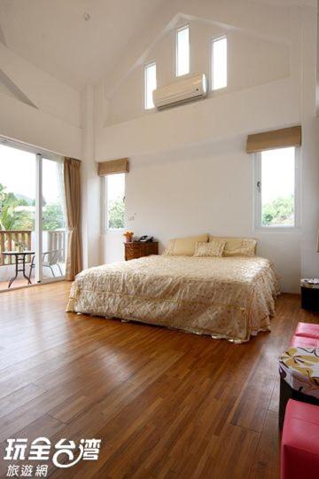 nunu haus guest house