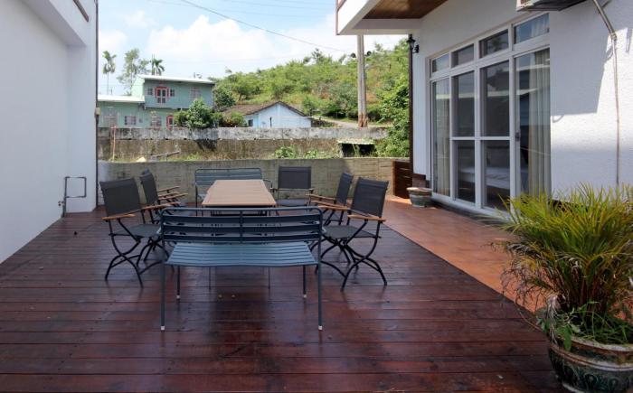 nunu haus guest house