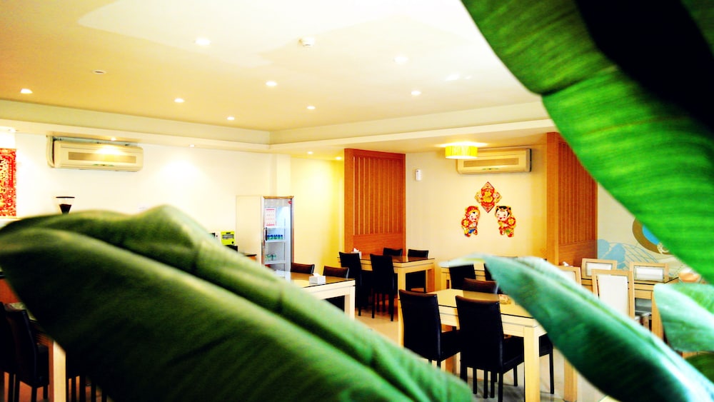 discovery motel tucheng