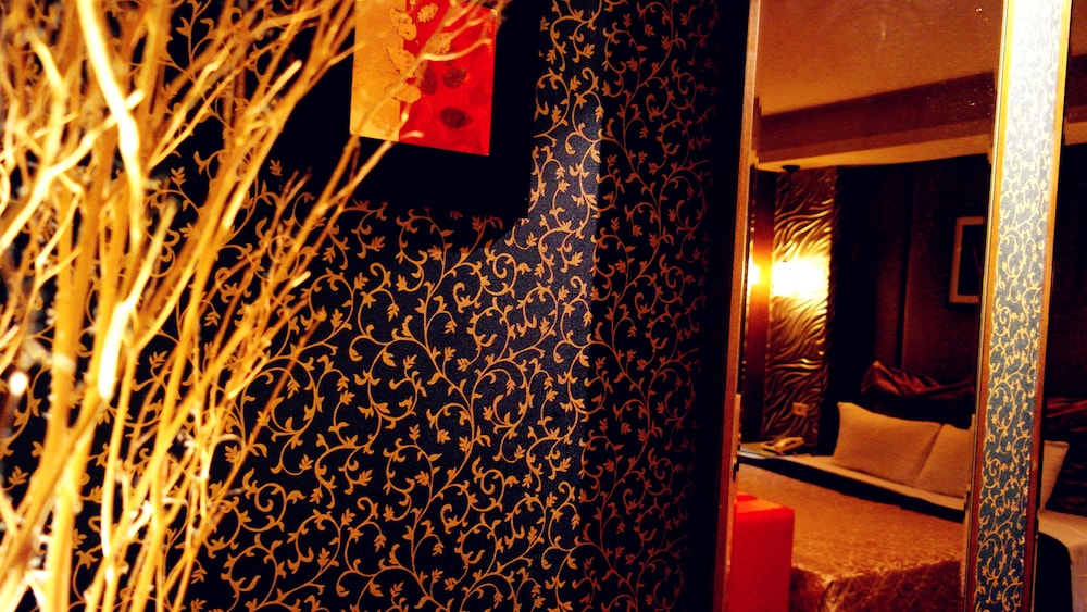 discovery motel tucheng