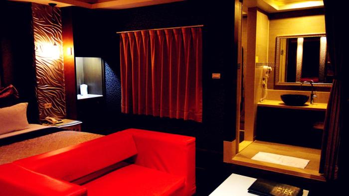 discovery motel tucheng