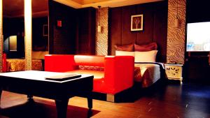 discovery motel tucheng