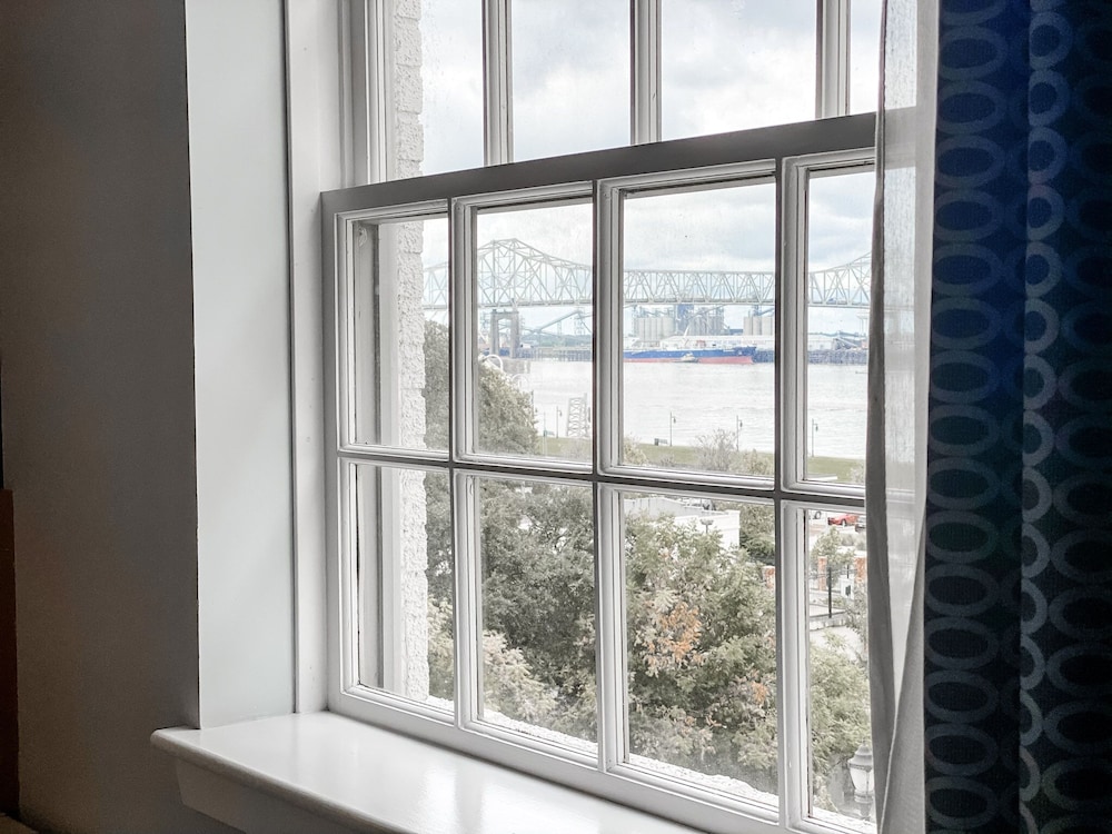 hotel indigo baton rouge downtown by ihg