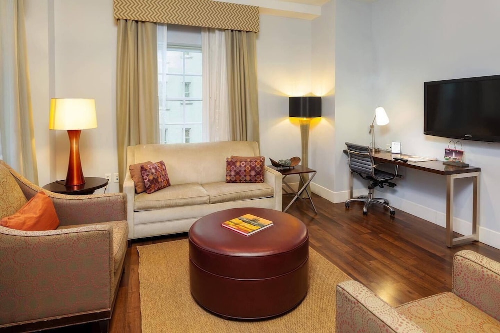 hotel indigo baton rouge downtown by ihg