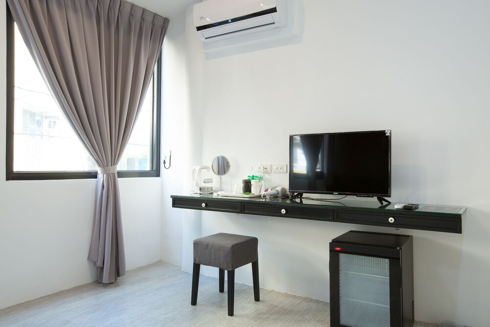 live in the happiness