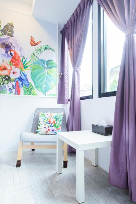 live in the happiness