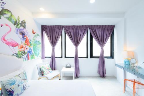 live in the happiness