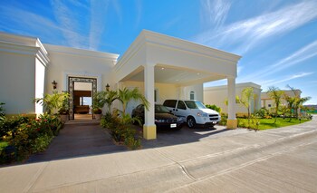 pueblo bonito emerald luxury villas and spa all inclusive