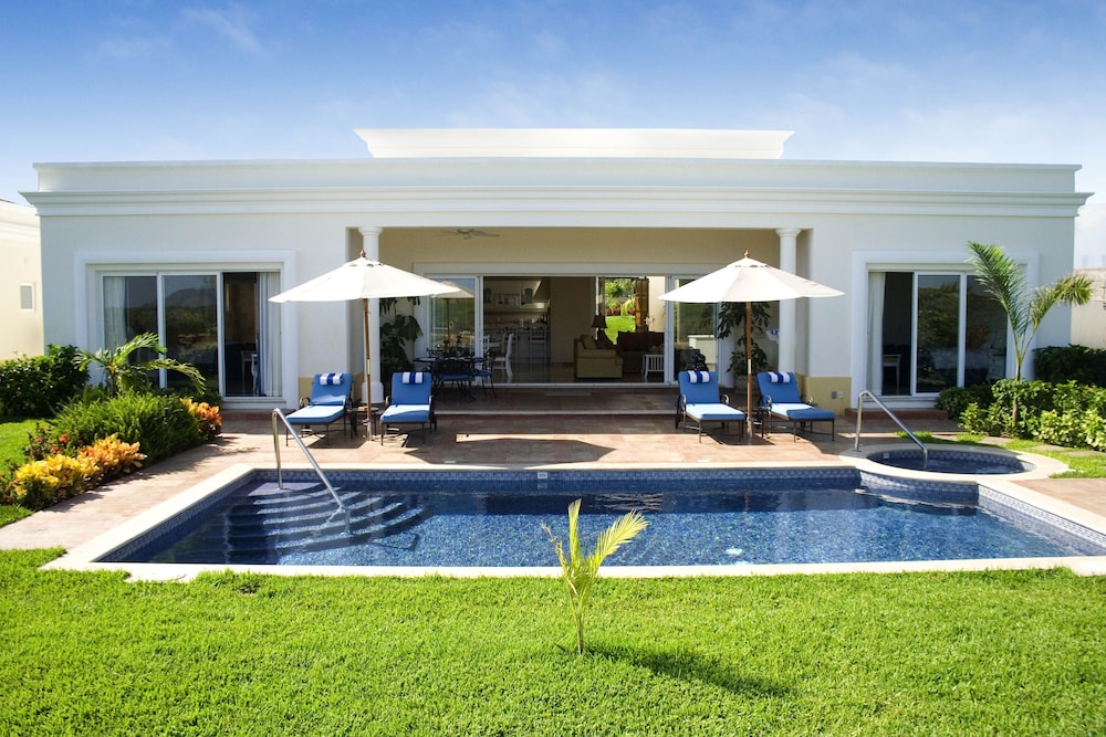 pueblo bonito emerald luxury villas and spa all inclusive