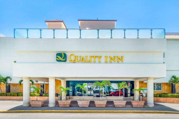 quality inn mazatlan