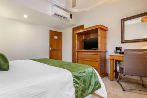 quality inn mazatlan