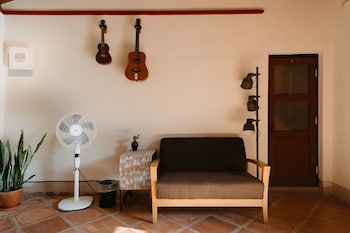 live guest house